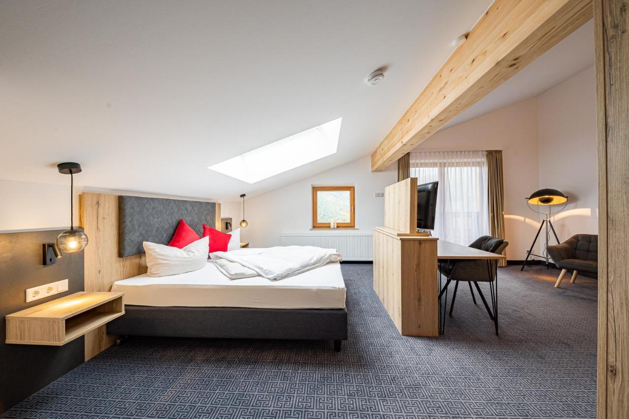 Berghotel & Chalets Adersberg Chiemgau Card Kostenfrei Grassau  Bagian luar foto