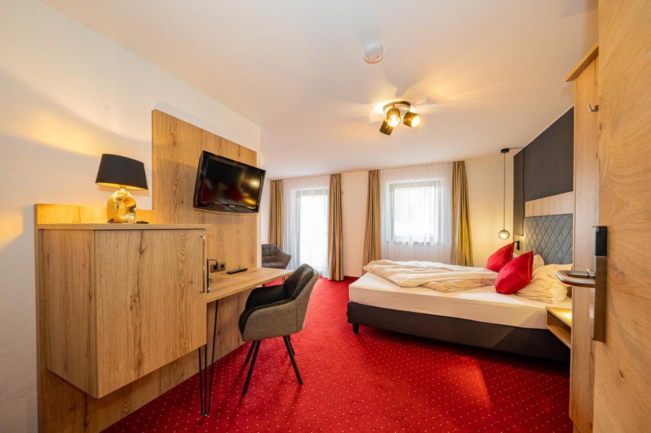 Berghotel & Chalets Adersberg Chiemgau Card Kostenfrei Grassau  Bagian luar foto